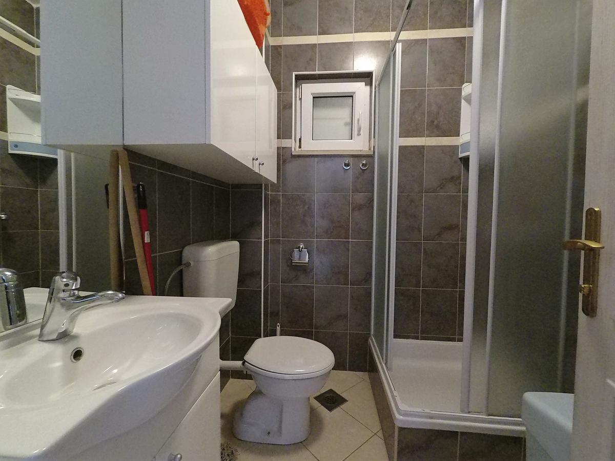 Apartments Party Novalja Luaran gambar